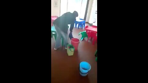 SOUTH AFRICA - Carltenville - Creche Teacher beats learner (with video) (Lgh)