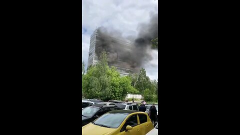 Massive fire at one of Russia’s main defense electronics producers and research centers near Moscow.