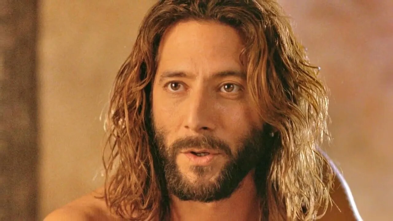 Awa Pit - John 13:1-17 - Jesus washes disciples feet [kwi]