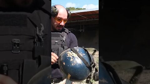 12 GAUGE SLUG vs OLD POLICE BULLETPROOF HELMET