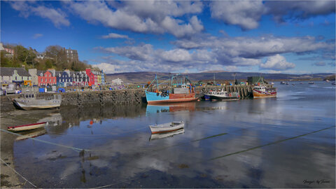 TOBERMORY DRIVE THROUGH.