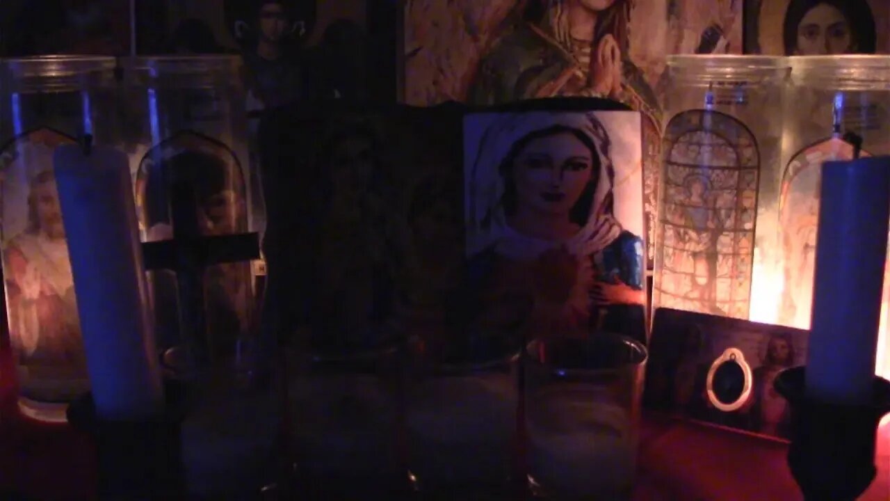 Live Glorious Mysteries & Divine Mercy Chaplet | Sun, Jan. 9 2022