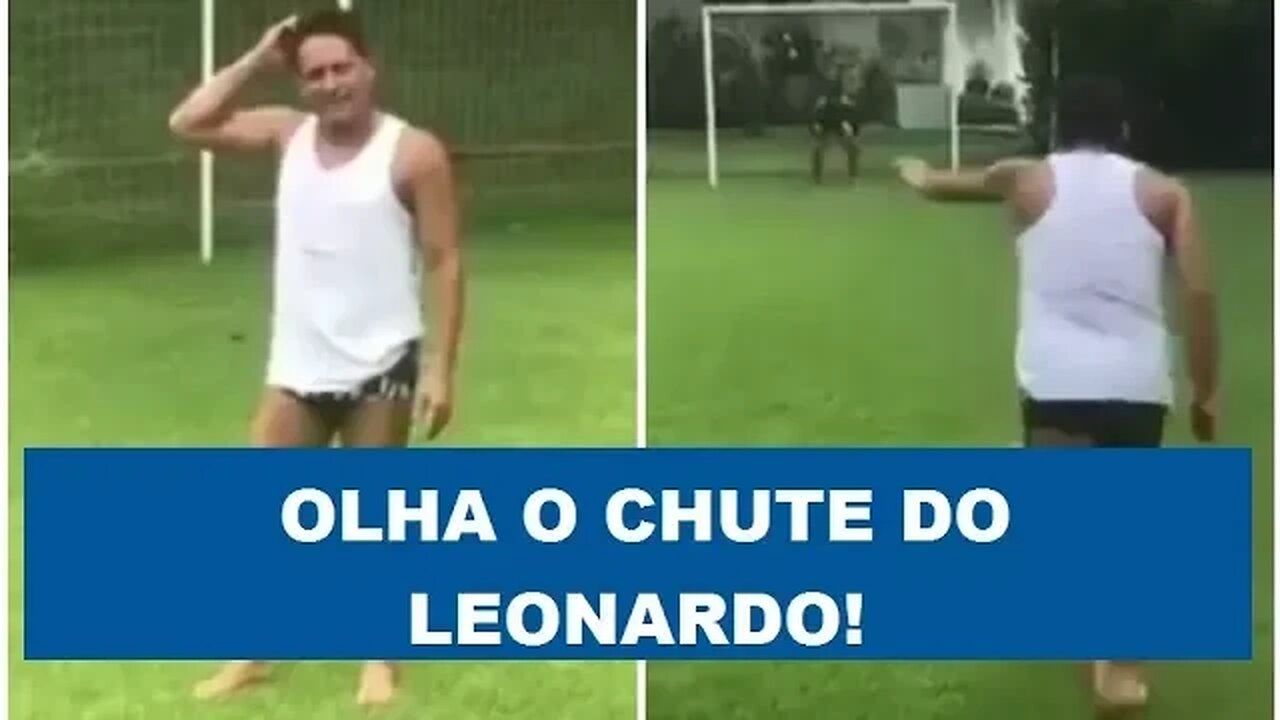 Cantor Leonardo promete ensinar chute e... OLHA o que ELE FEZ!