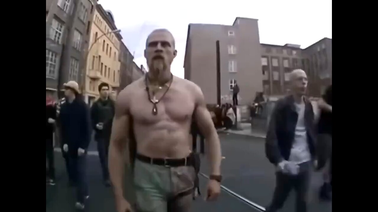 Techno Viking’s Legendary 2000 Berlin Parade Performance