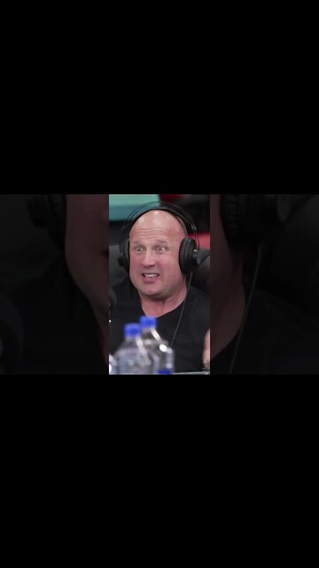 CHAIN Weight Vs. BAND Weight 💪 #shorts