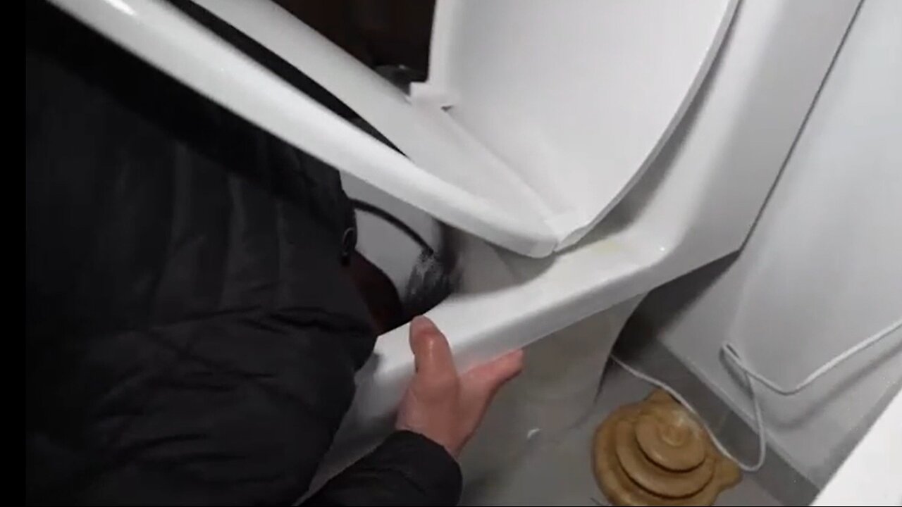 IP2 Stories - Vitaly Catches a Chomo Shoves His Head into a Toilet