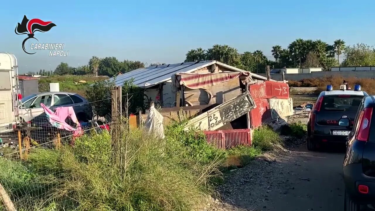 Giugliano controlli nel campo rom