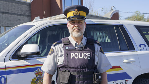 Police 1 - Stéphane Viau