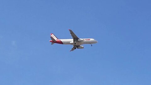 Spotter Fortaleza:Boeing 737-800 PR-GZK vindo de Manaus e Airbus A320 PT-MZW vindo de Guarulhos