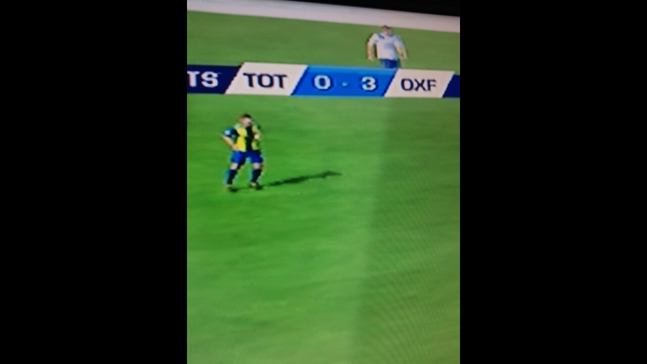 Tottenham getting battered by oxford united 😂😂😂😂