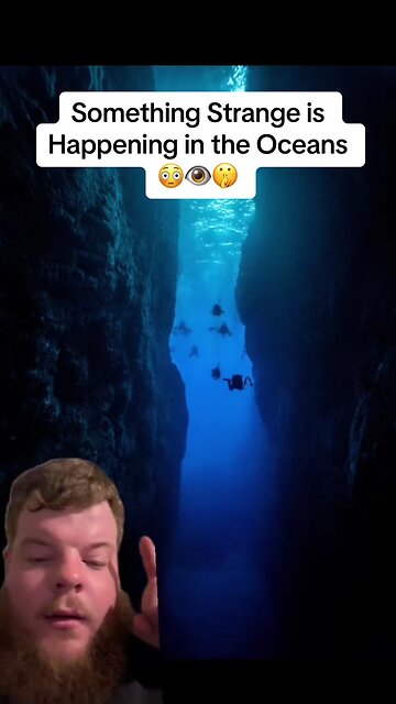 Unbelievable footage in the middle of the ocean