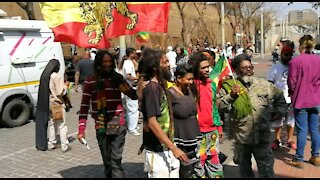 UPDATE 1 - You can grow it and smoke it privately, but buying and selling dagga remains a crime (N6P)