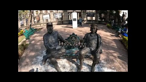 This Park has Fidel Castro and Che Guevara sitting together! Parque Tabacalera Garden.