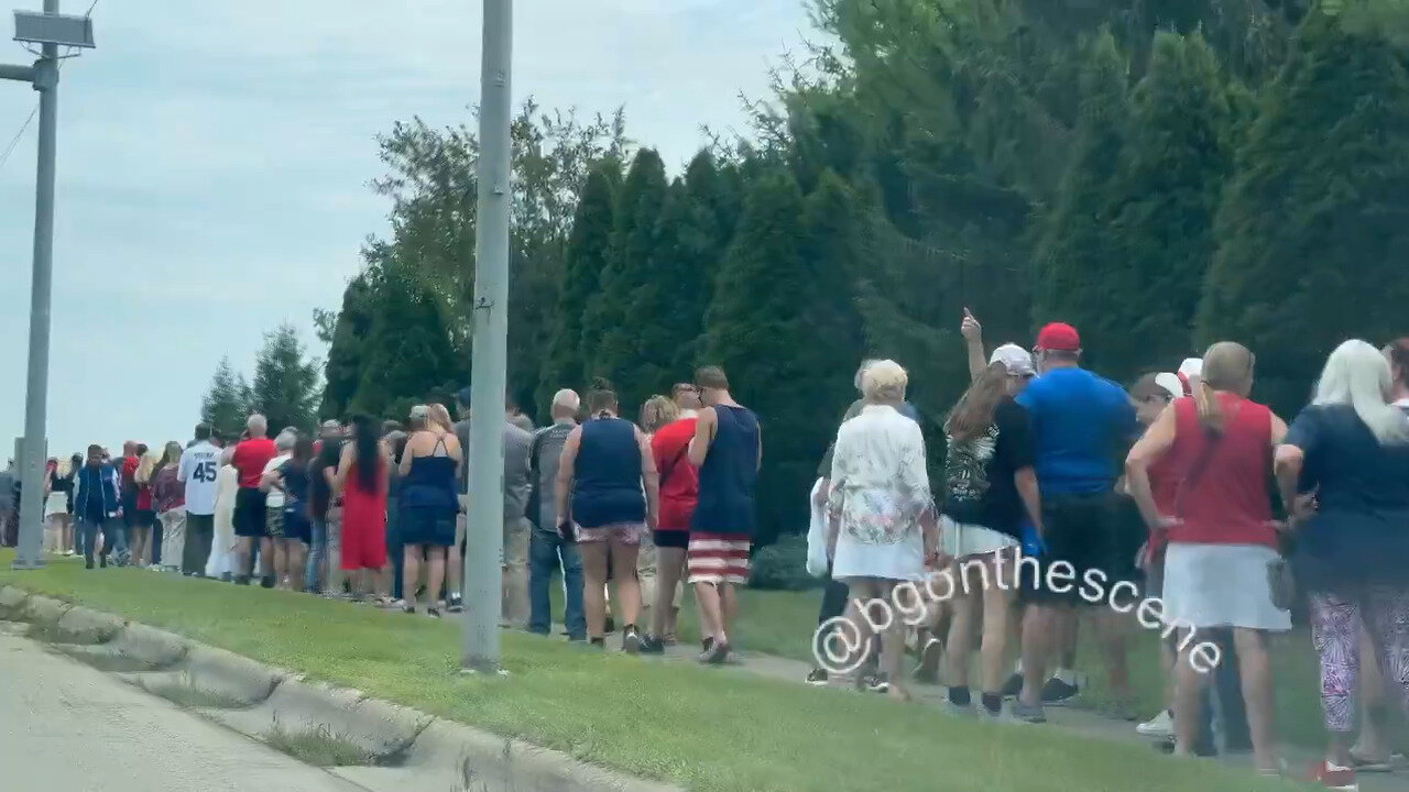 Huge Crowd In Middletown, Ohio For JD Vance's First Solo Rally Since Becoming Trump's VP Pick