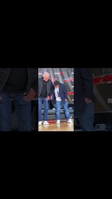 Just love Michael J. Fox. Love that ghost film he did even though some critics did not like it.