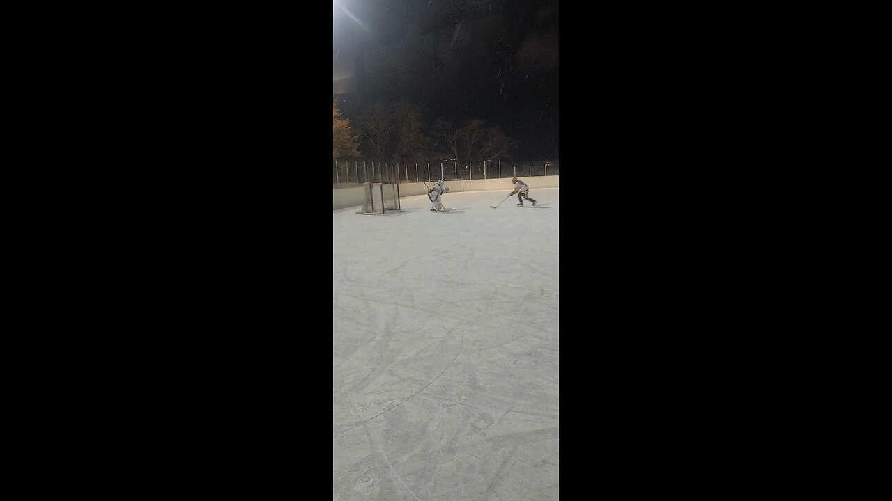 outdoor #hockey session Penselite