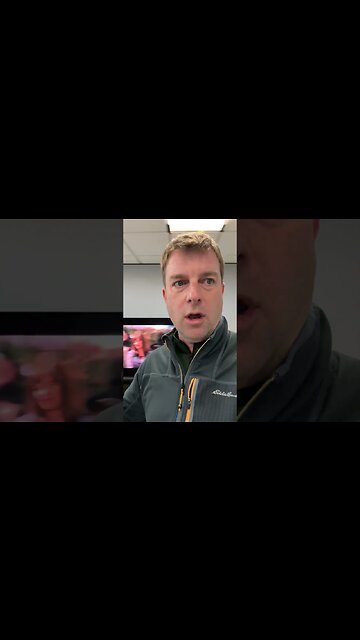 These Sonos speakers keep distracting me #shorts