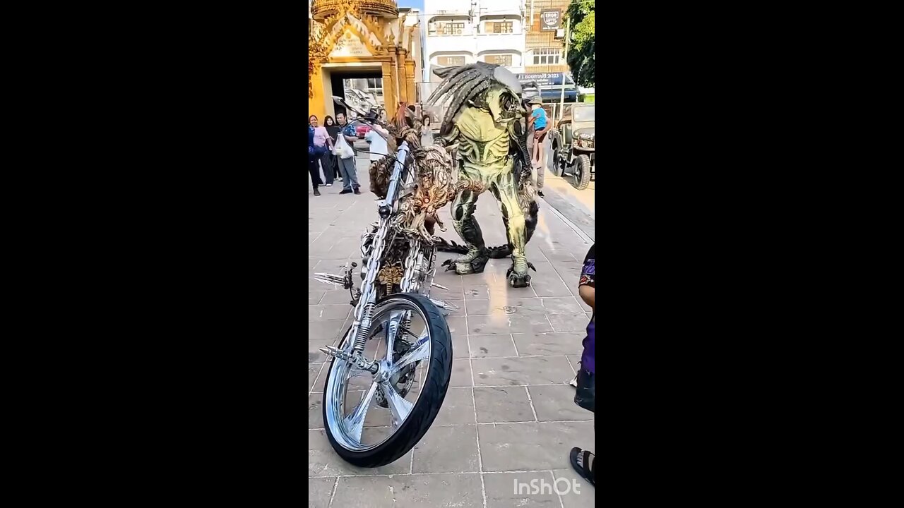 The ghost bike makes a striking impression 😍