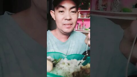 Makan sama bakwan, sabel goang