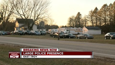 Massive Franklin Police presence at Walworth County farmhouse