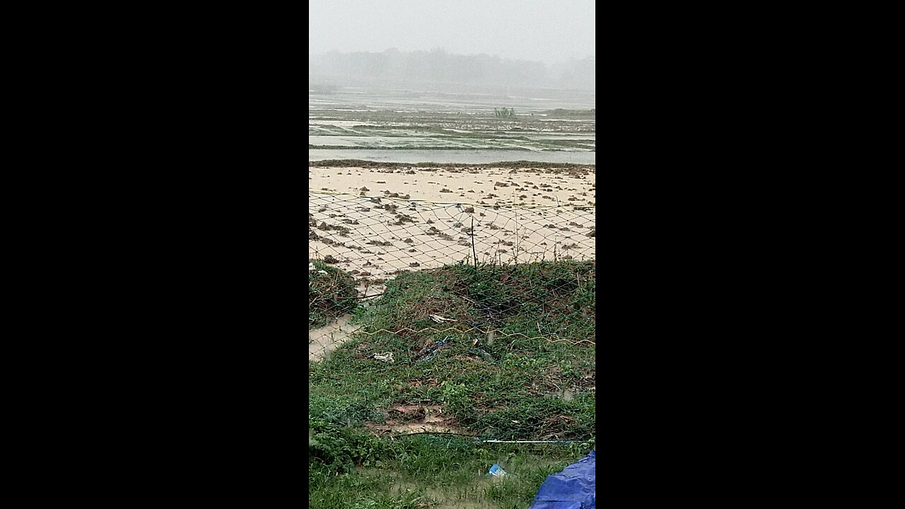 very heavy rain