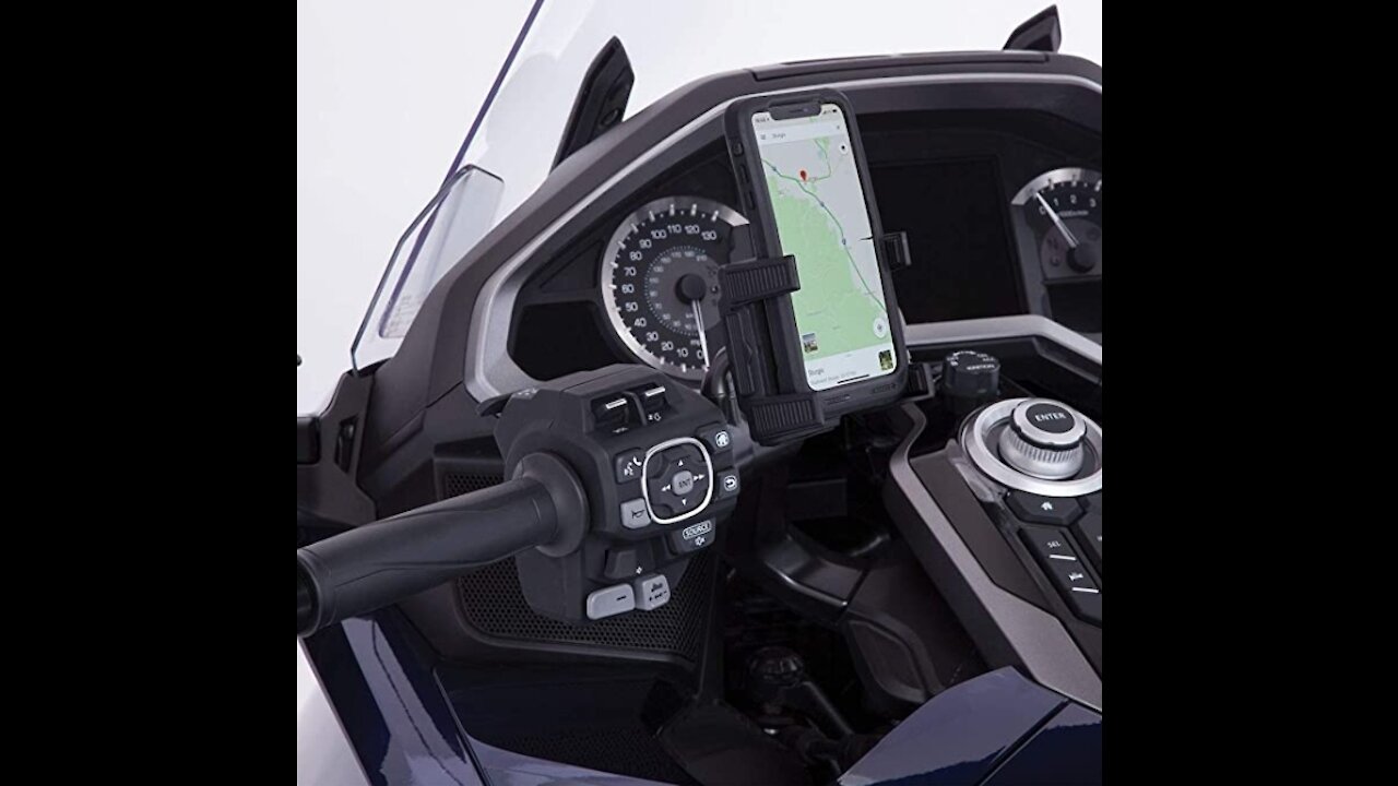 Honda Goldwing 2018+ goldstrike/ciro phone holder install