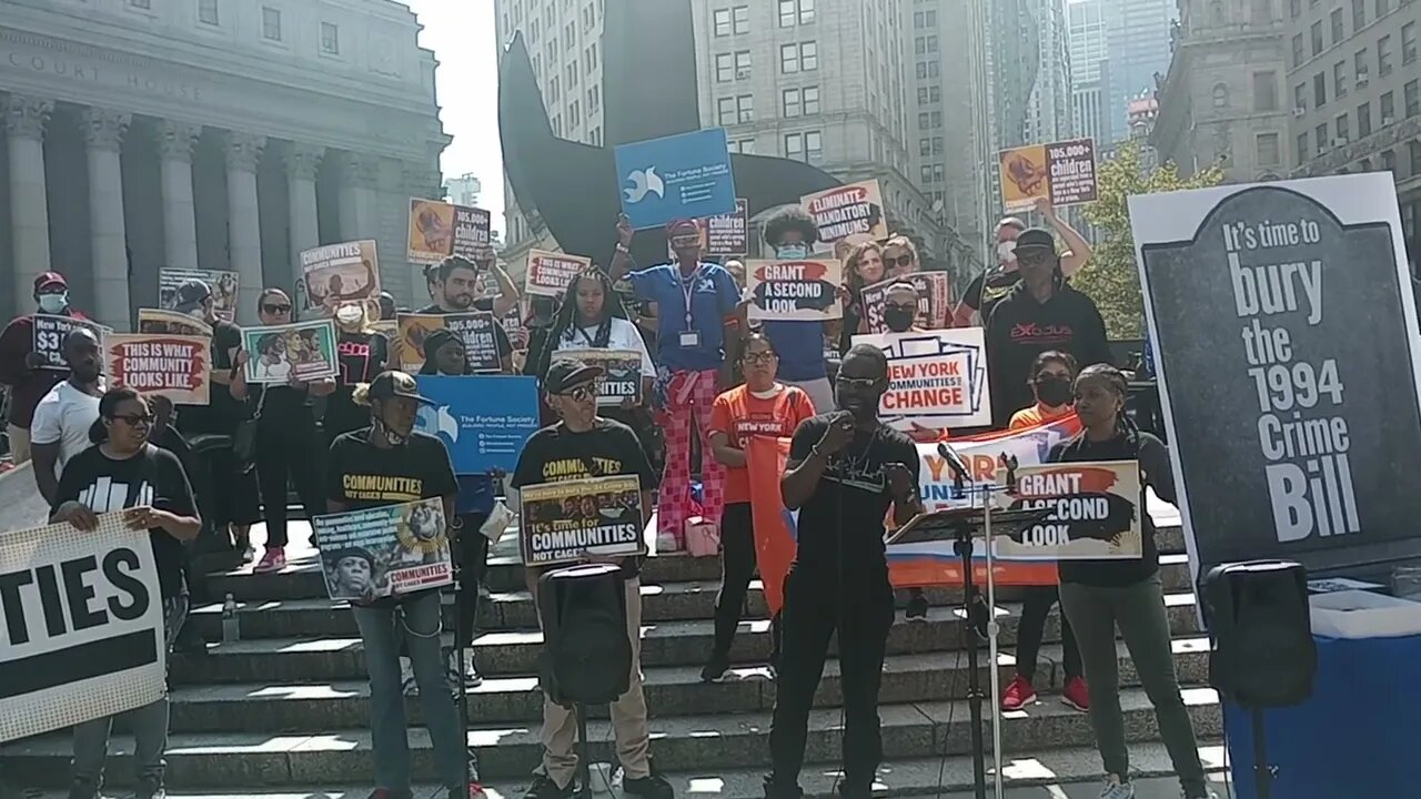 The #communitiesnotcages Rally at Foley Square hosted by