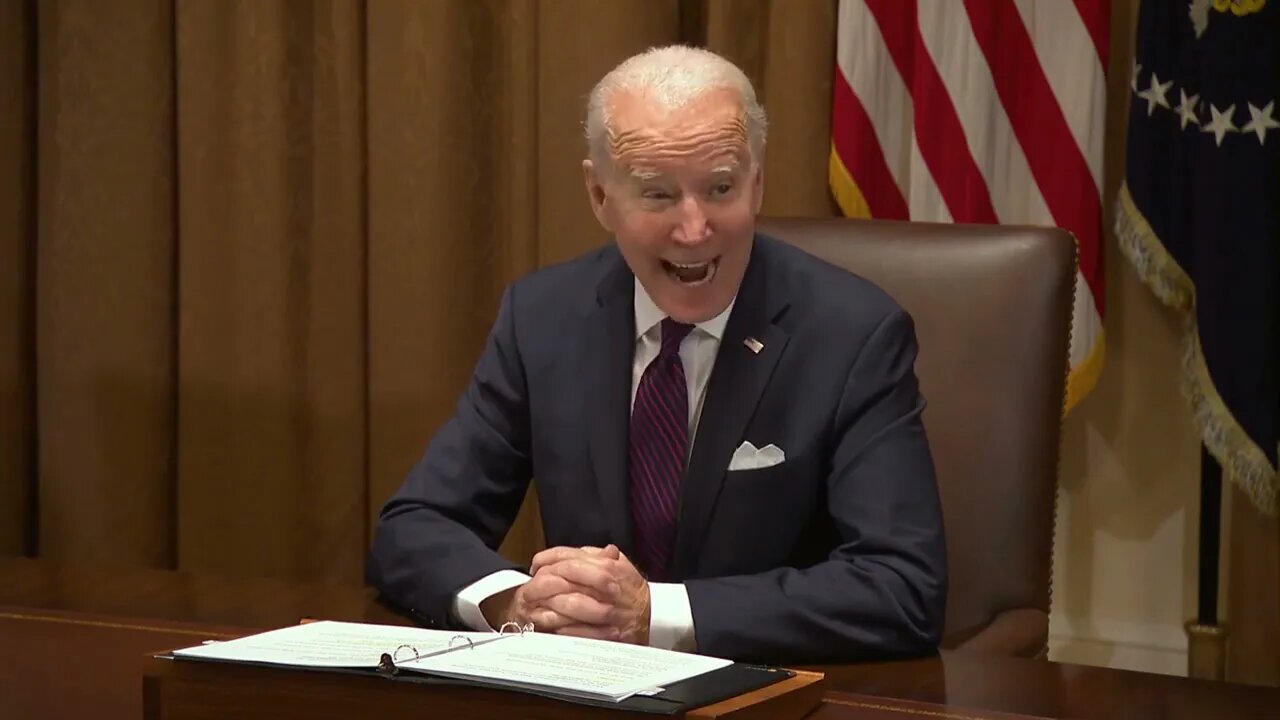 Biden's COGNITIVE Decline Becomes More Apparent as He Tries To ACT Tough on Russia!