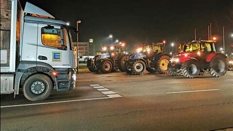 Se levantan camioneros y granjeros, ¿hambruna mundial por más medidas, incendios y desabastecimentos injustos de elitístas?