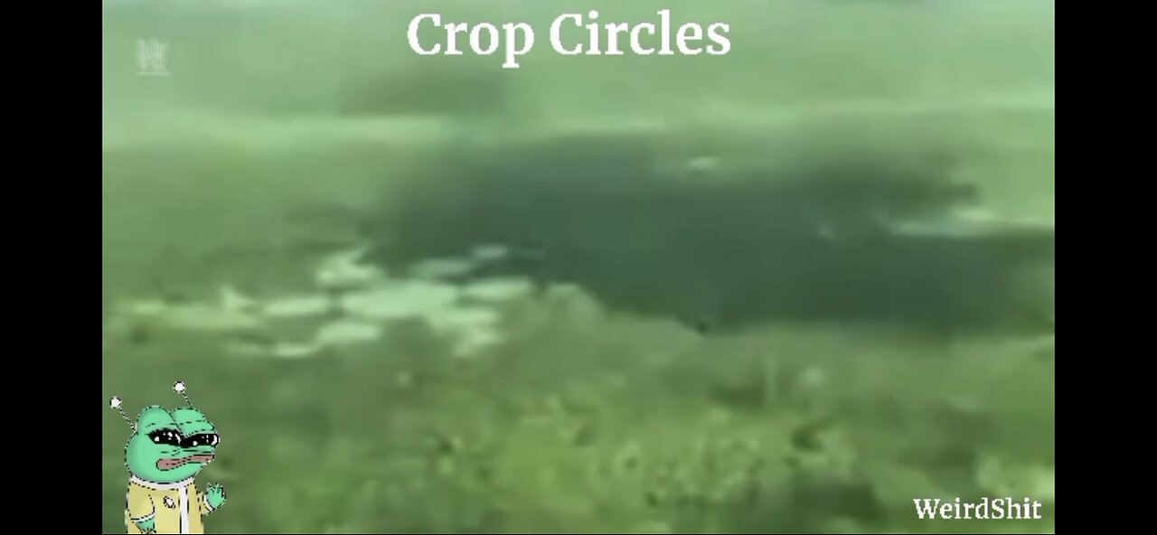 Fast Crop Circle Being Created by UFO