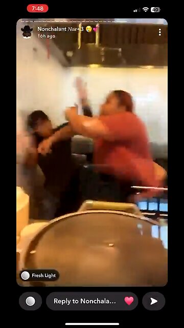 Chipotle Employee Fights Back in Wild Brawl! 😳‼️