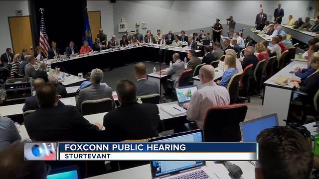 Lawmakers hold public hearing on Foxconn package