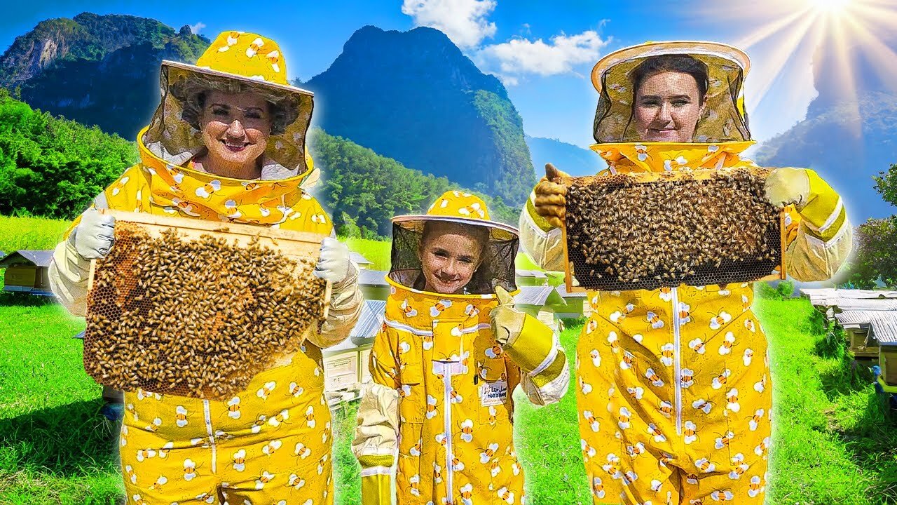 Ruby and Bonnie learn about Bees for kids.