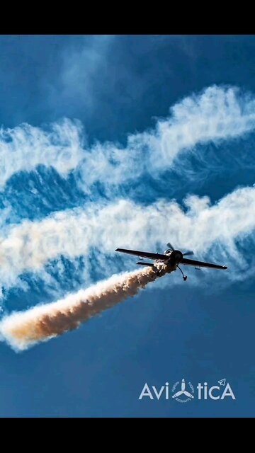 A pair of experienced pilots from the DOSAAF flying club in Mogilev, Belarus, brilliantly...