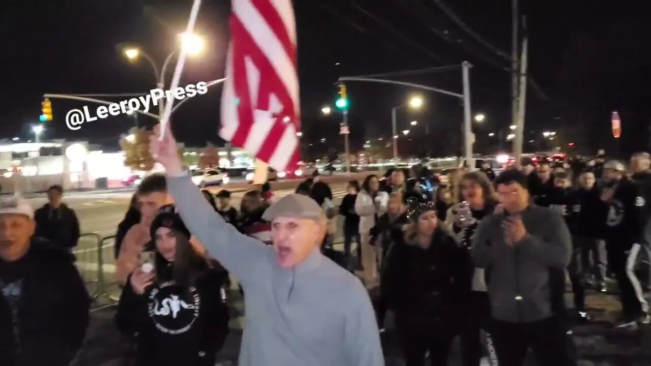 NEW YORK - Sanitation Workers Protest Mandates In Staten Island