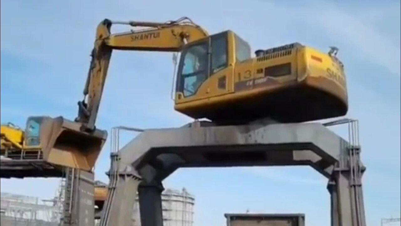 high-legged excavator