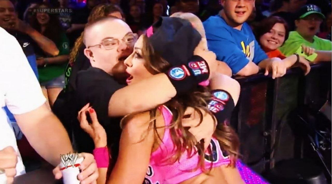 Fans Touched Female Wrestler | WWE Wrestler & Fans
