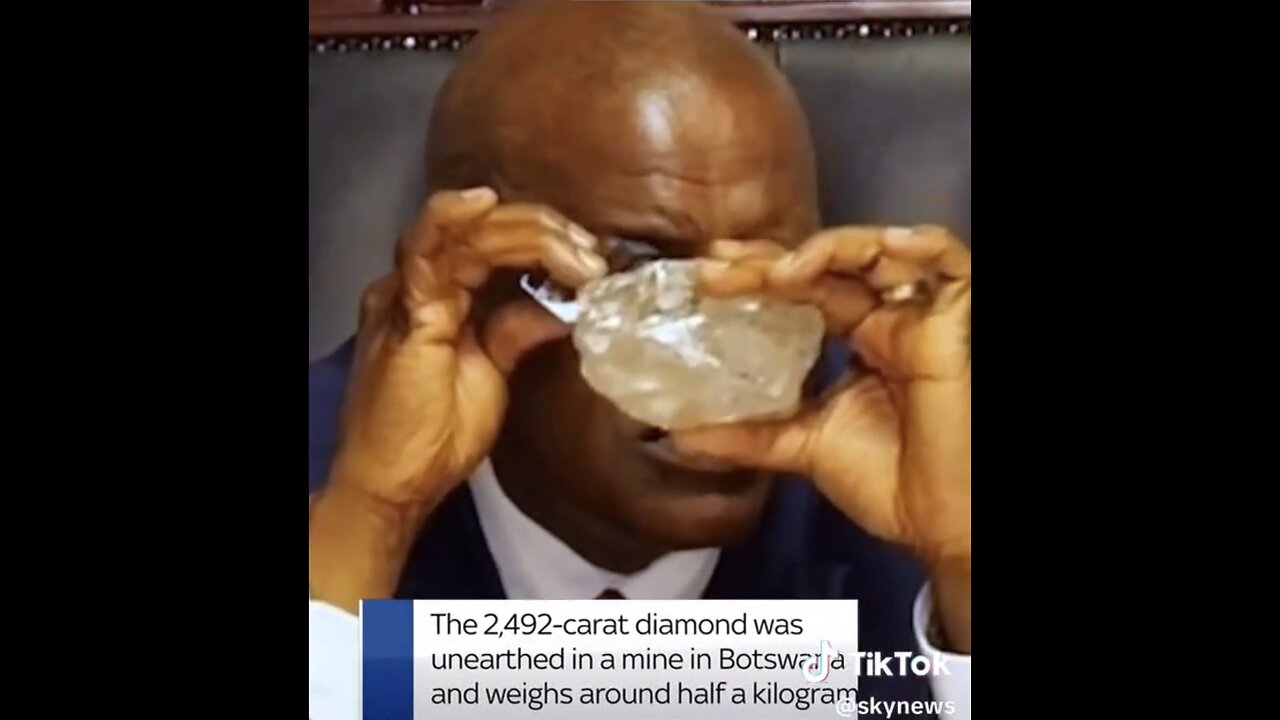 WORLD’S SECOND-LARGEST DIAMOND🇧🇼💎🏜️👷‍♀️FOUND IN GABORONE-BOTSWANA MINE AFRICA🇧🇼🏜️💎👷‍♂️💫