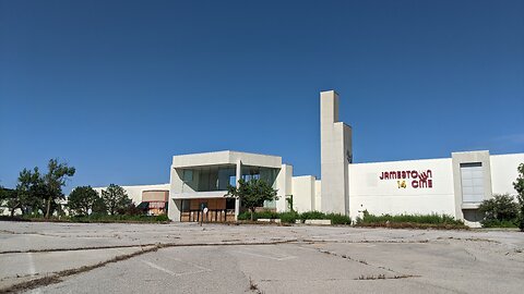 Exploring an Abandoned Mall | St Louis July 2020