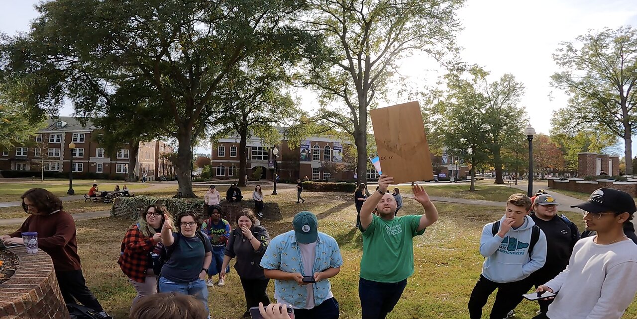 University of Central Arkansas: Quiet Day At First, Then 2 Hypocrites Defend Sin, Helps Draw A Crowd, Then One Of The Most Vile Homosexuals Riles Up The Growing Crowd