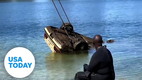 Miami-Dade Police alerted to 32 cars submerged in lake | USA TODAY