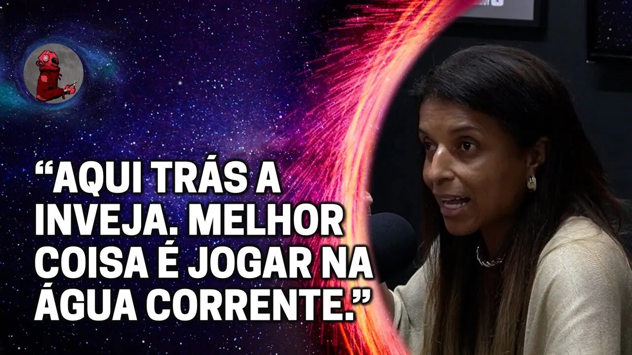 COLAR DE CRISTAL ESTOUROU COM INVEJA com Vandinha Lopes | Planeta Podcast (Sobrenatural)