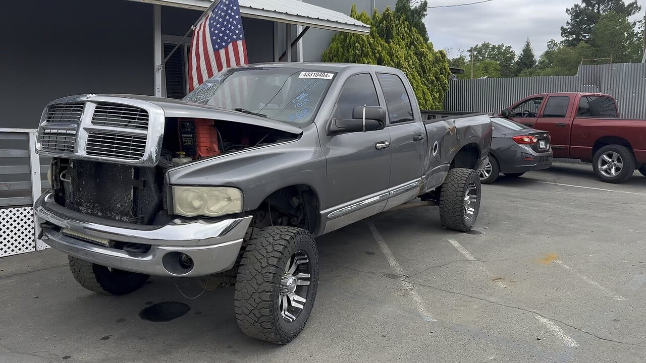 2005 Ram 2500 5.9 Cummins NV5600 STK# 5119