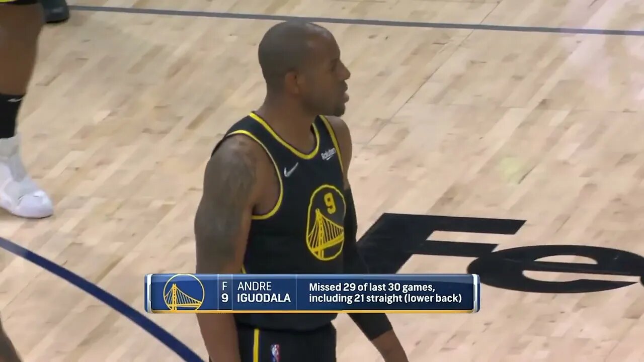 Andre Iguodala gets BOOOED in Memphis, but SILENCES them with a corner THREE to take the lead! 🤫