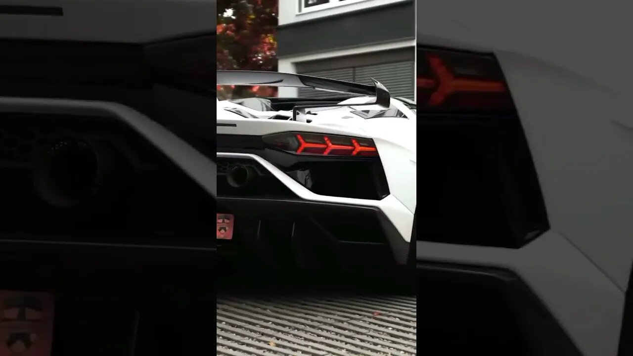 lamborghini new looking car #shorts #supercatok #cartokvideo #cleancar #cartok #supercar