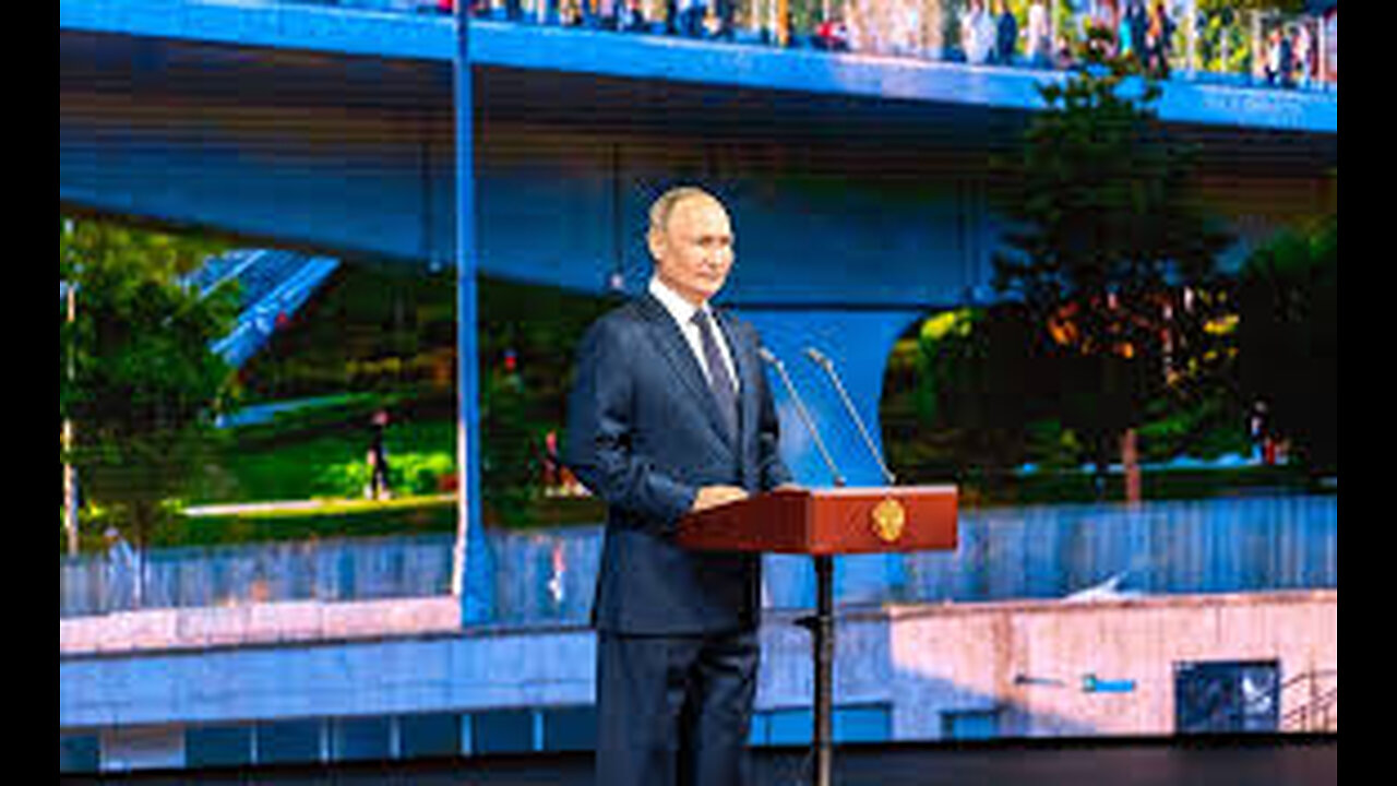 Vladimir Putin joins concert and opening of new infrastructure on Moscow City Day