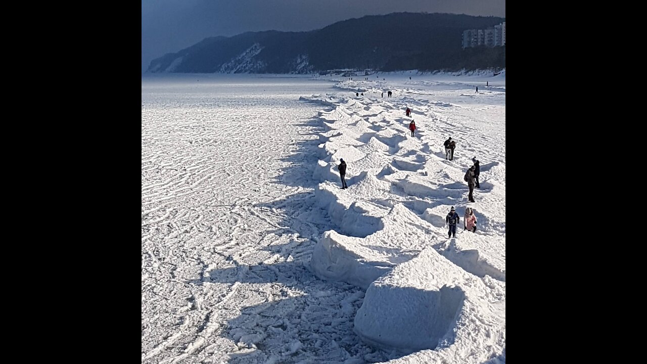 Winter 2021, Poland, frozen Baltic Sea - Polska zima 2021, zamarznięty Bałtyk