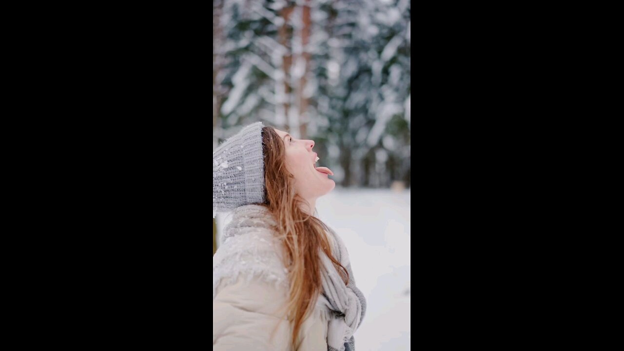 playing in the snow ❄