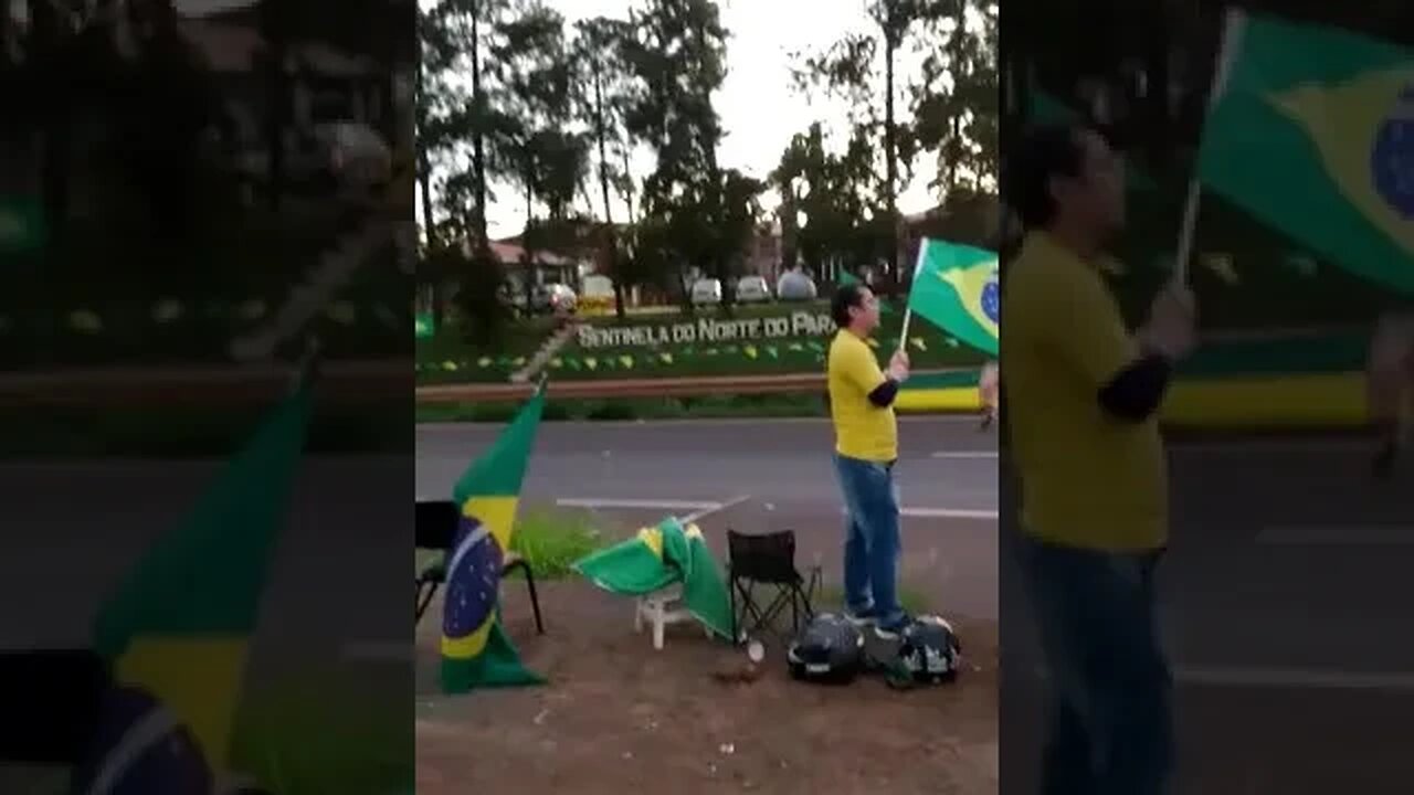 Bandeira imperial na frente do QG do Exército