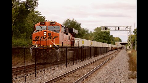 One GEVO leading and one pushing on the BNSF Staples Sub